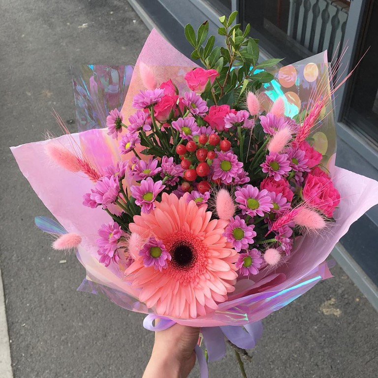 Букет цветов из: Розы, Герберы и Хризантемы в Сунтаре