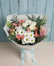 Букет цветов из:  Розы, Лизиантусы и Хризантемы #REPLACE_PRED# Сунтаре