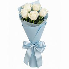 Букет 5 Белых роз Проуд в Сунтаре