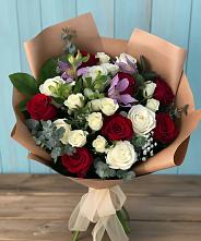 Букет цветов из:  Розы и Альстромерии в Сунтаре