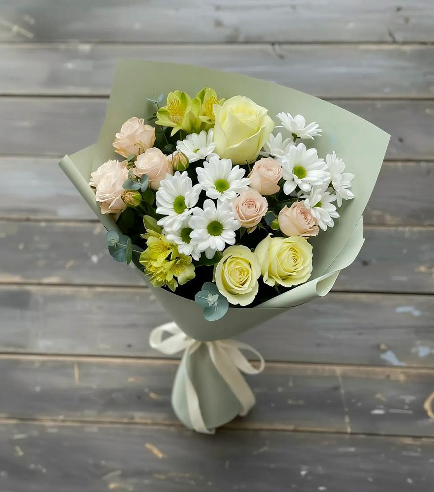 Букет цветов из: Альстромерии, Розы и Хризантемы в Сунтаре