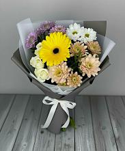 Букет цветов из:  Розы, Герберы и Хризантемы в Сунтаре