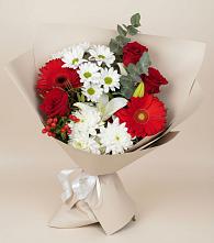 Букет цветов из:  Розы, Хризантемы, Герберы и Лилии в Сунтаре