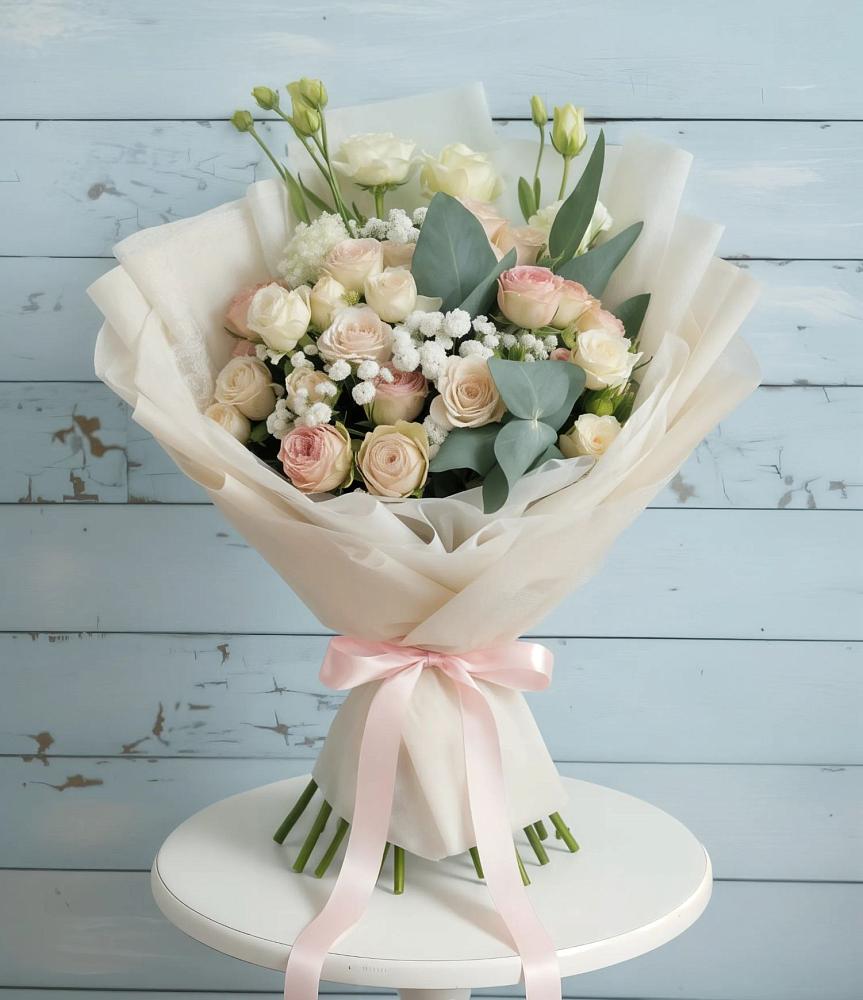 Букет цветов из: Розы и Лизиантусы в Сунтаре