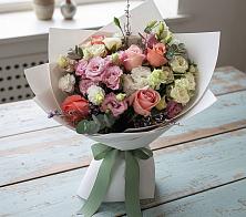 Букет цветов из:  Розы, Лизиантусы и Гвоздики #REPLACE_PRED# Сунтаре