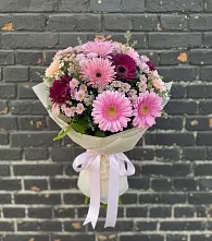 Букет цветов из:  Герберы и Хризантемы в Сунтаре