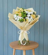 Букет цветов из:  Хризантемы и Розы в Сунтаре