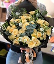 Букет цветов из:  Розы и Лизиантусы #REPLACE_PRED# Сунтаре