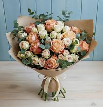 Букет цветов из:  Альстромерии и Розы в Сунтаре